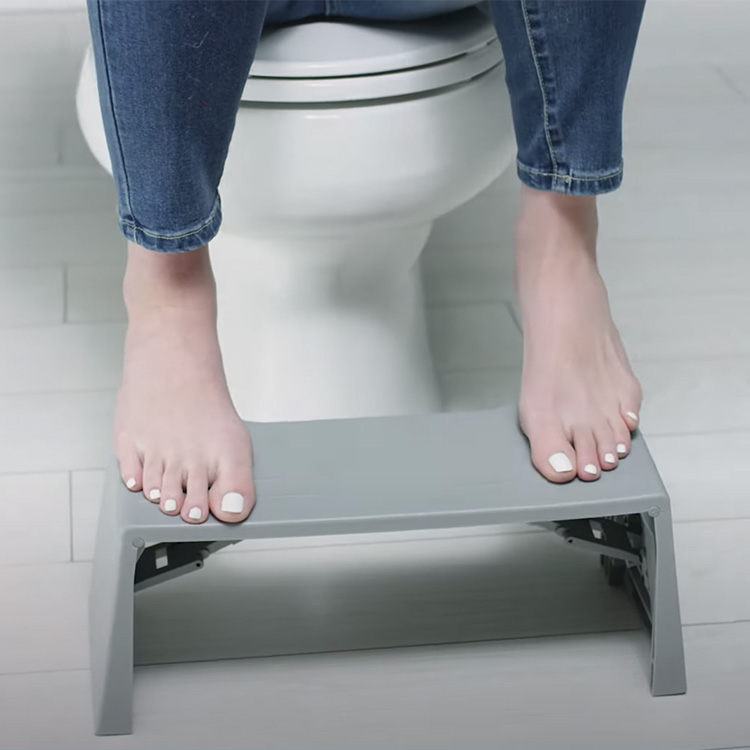 Kokoontaitettava WC-jakkara matkalle, Squatty Potty